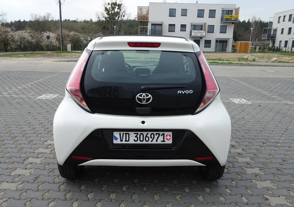 Toyota Aygo cena 32700 przebieg: 34900, rok produkcji 2015 z Ropczyce małe 154